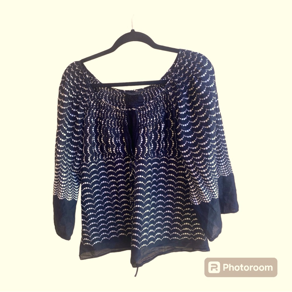 BCBGMaxArzia Sheer Cotton Cover Up Blouse Black n White Bunting Pattern EUC